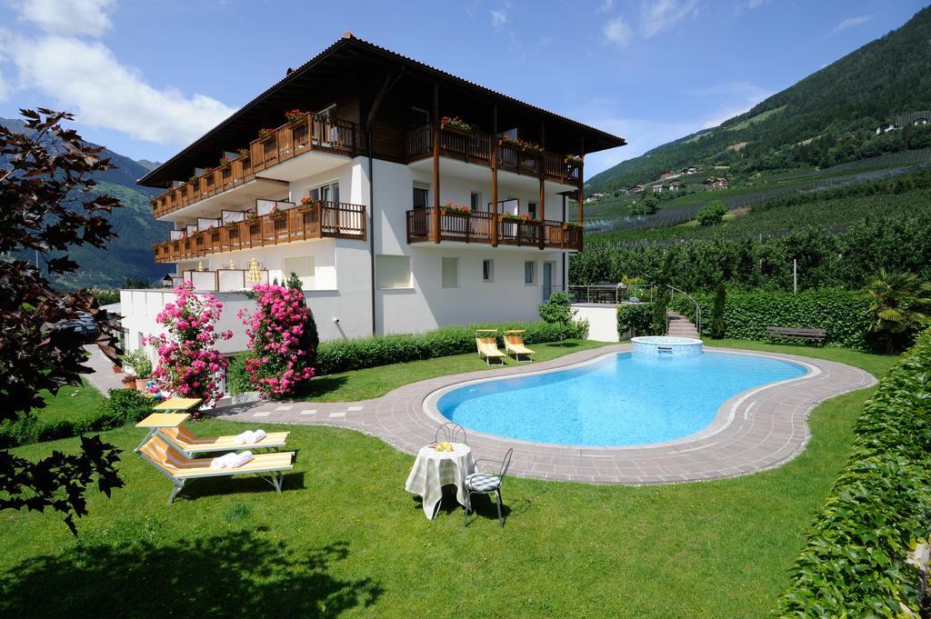 Feldhof Aparthotel 3*