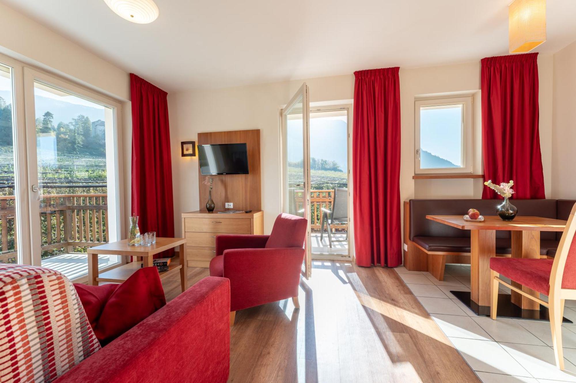 Feldhof Aparthotel 3*